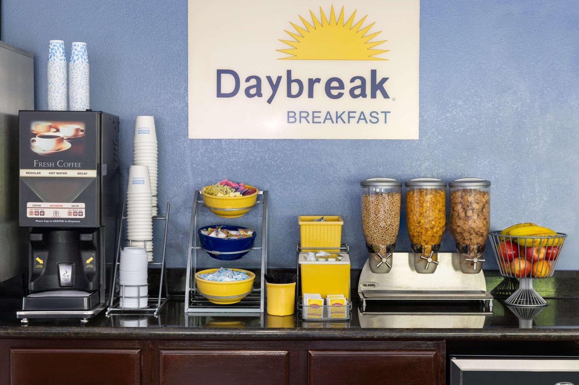 Days Inn By Wyndham Wurtsboro Esterno foto